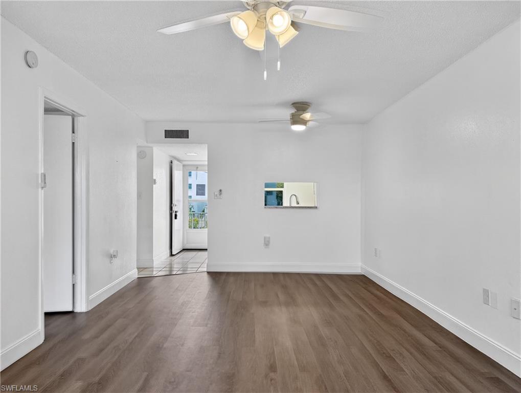 1624 Pine Valley Dr 218 Property Photo 4