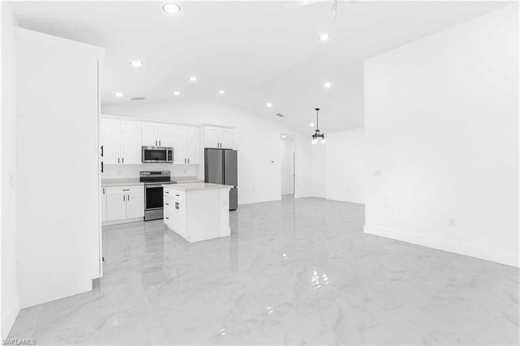 3117 64th St W Property Photo 6
