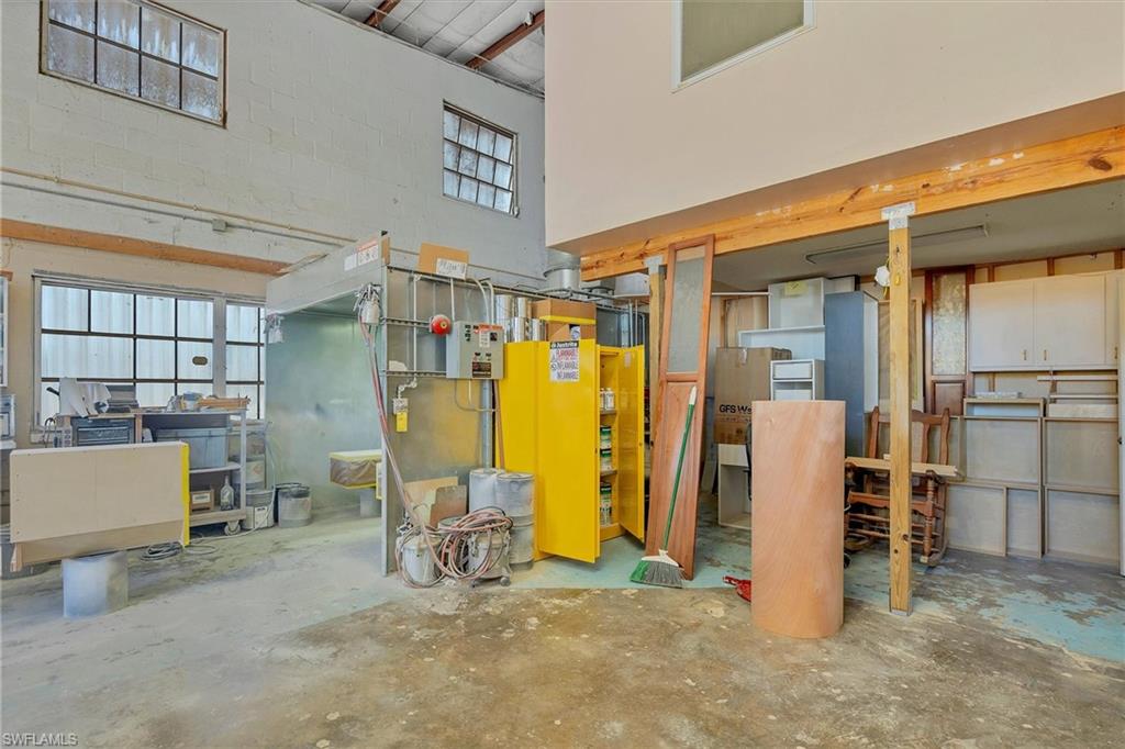 4240 James #8 & 9 St Property Photo 20