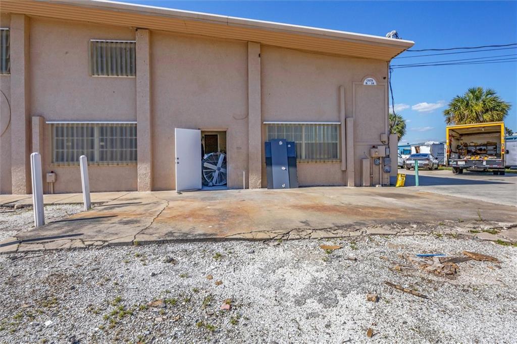 4240 James #8 & 9 St Property Photo 30
