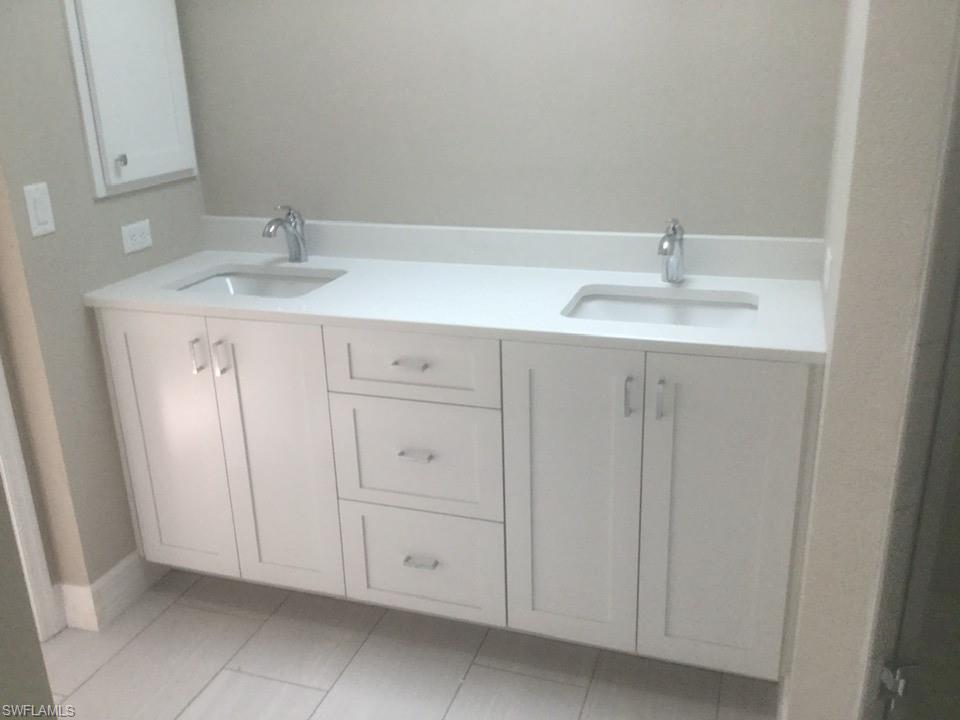 4240 James #8 & 9 St Property Photo 50