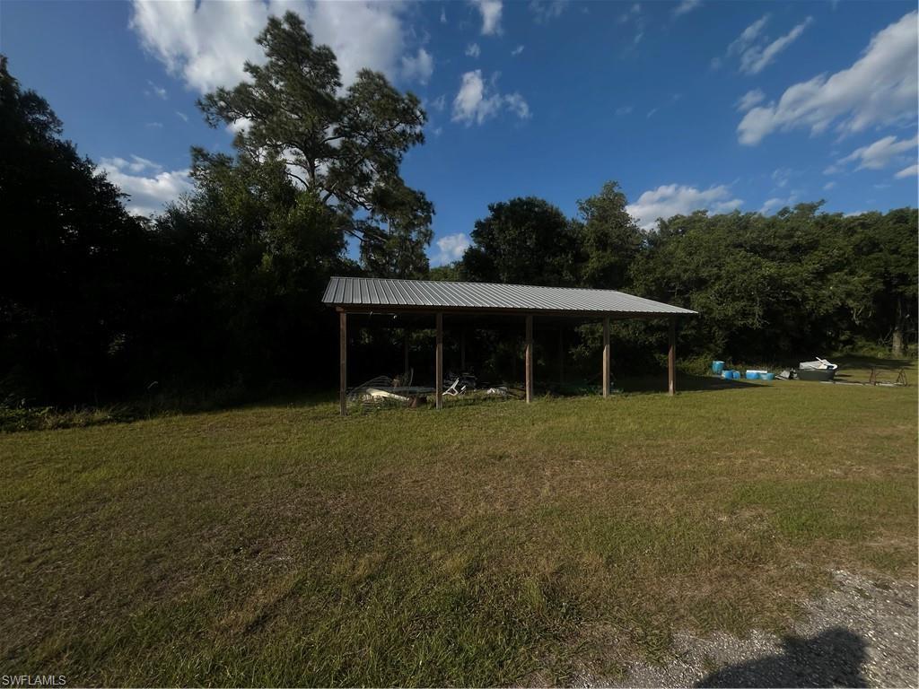 1195 Blueberry Ln Property Photo 16