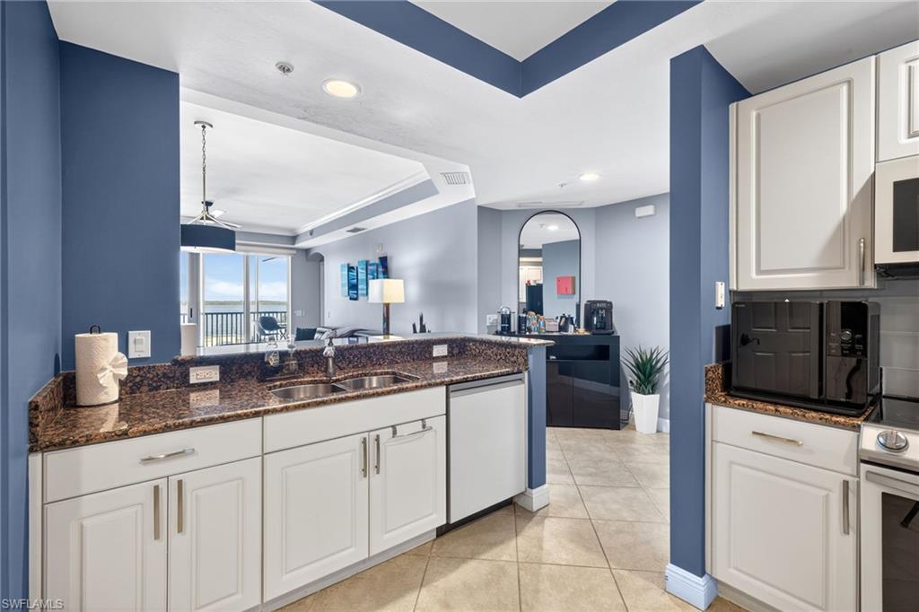 2743 1st St 502 Property Photo 10