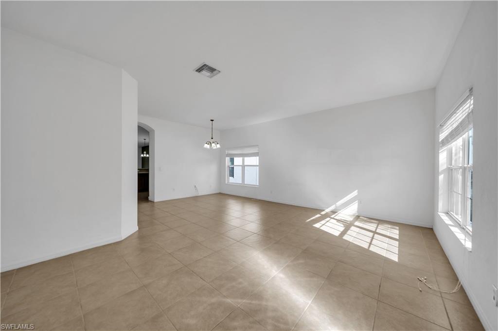 8125 Silver Birch Way Property Photo 7