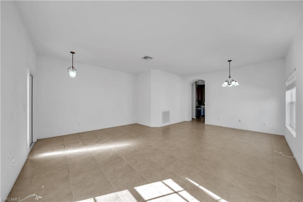8125 Silver Birch Way Property Photo 12