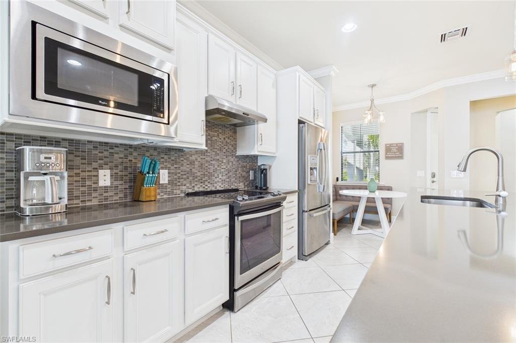 20285 Corkscrew Shores Blvd Property Photo 8