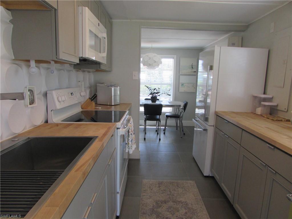 16111 Tortuga St Property Photo 10