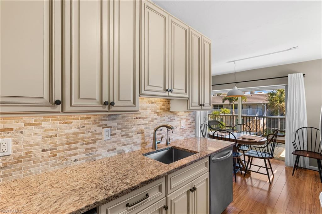 601 Periwinkle Way C-5 Property Photo 18