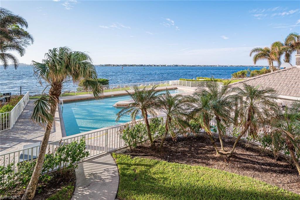 14200 Royal Harbour Ct 902 Property Photo 17