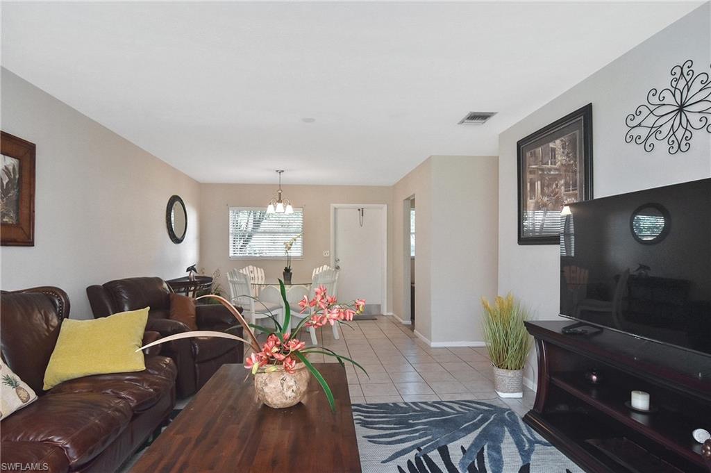 1411 Tropic Ter Property Photo 5