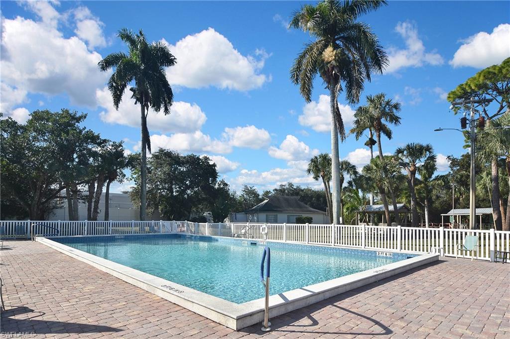 1411 Tropic Ter Property Photo 26
