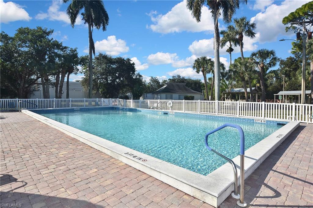 1411 Tropic Ter Property Photo 27