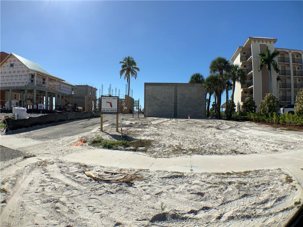 700 Estero Blvd Property Photo 4