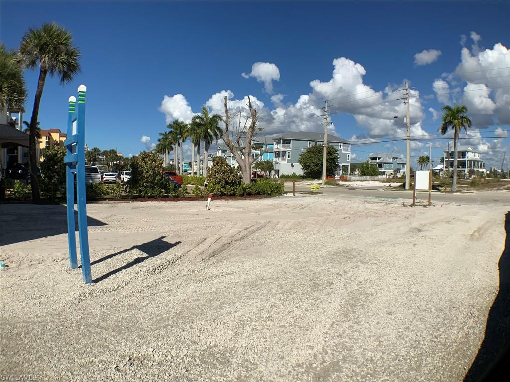 700 Estero Blvd Property Photo 8