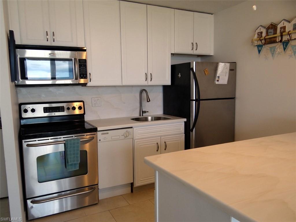7330 Estero Blvd 605 Property Photo 7