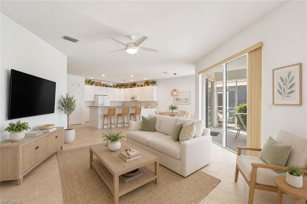 9346 Spanish Moss Way Property Photo 3