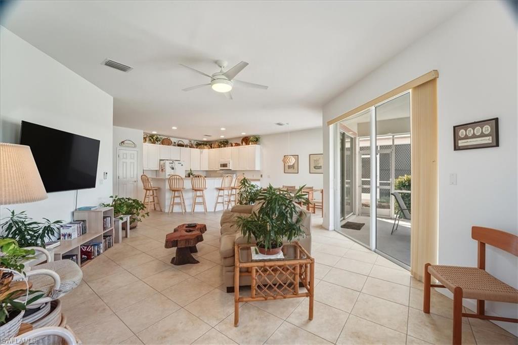 9346 Spanish Moss Way Property Photo 10