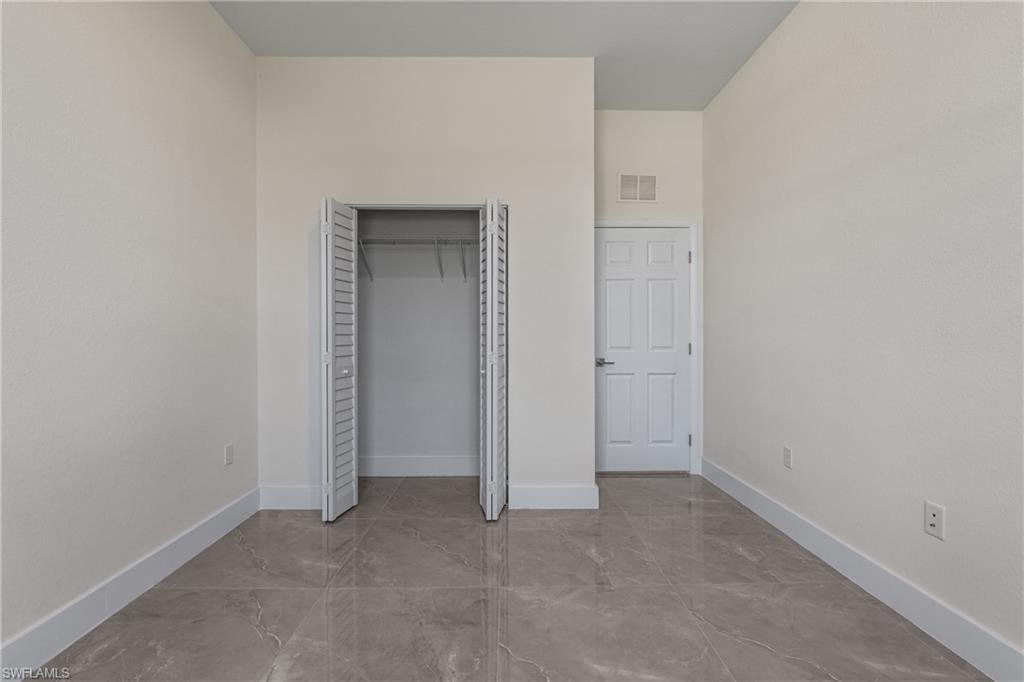 1134 Cumming St E Property Photo 22