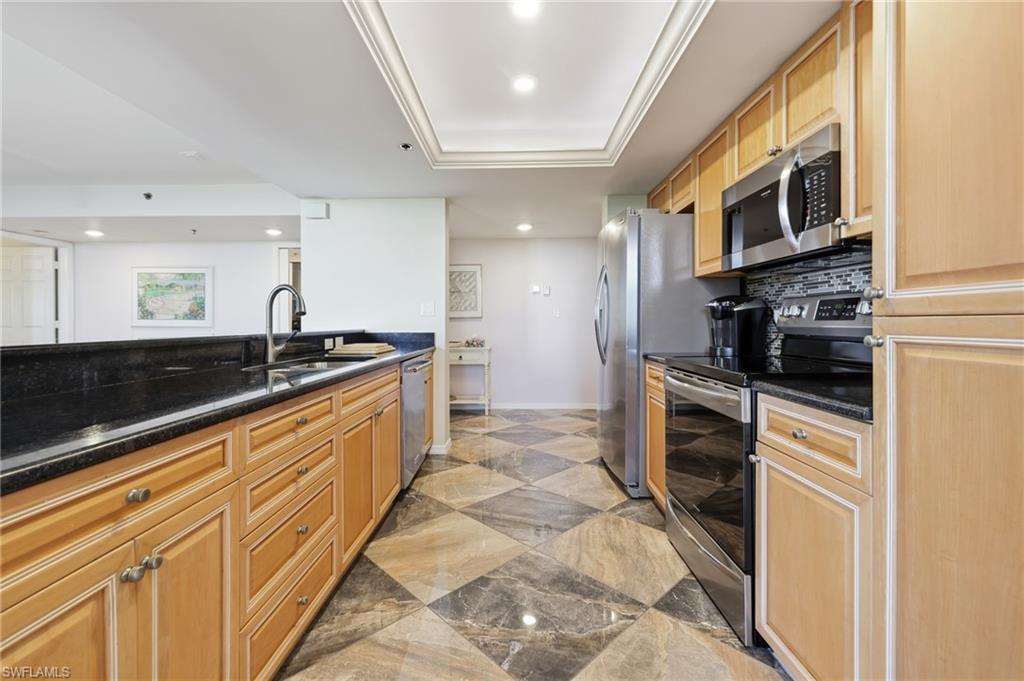 6585 Nicholas Blvd # 703 Property Photo 14