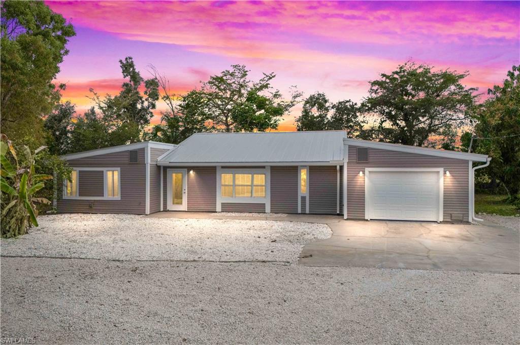 5675 Sandal Ln Property Photo 1