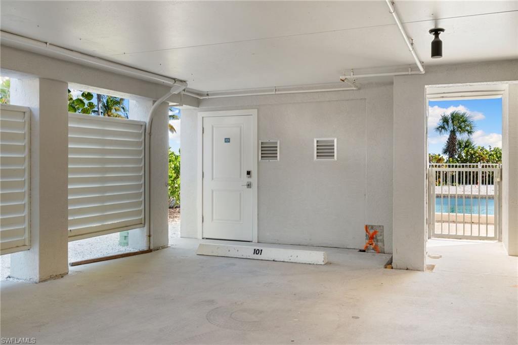 3049 W Gulf Dr 101 Property Photo 28
