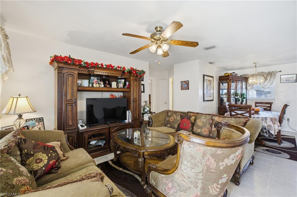 2431 Hunter Ter Property Photo 15