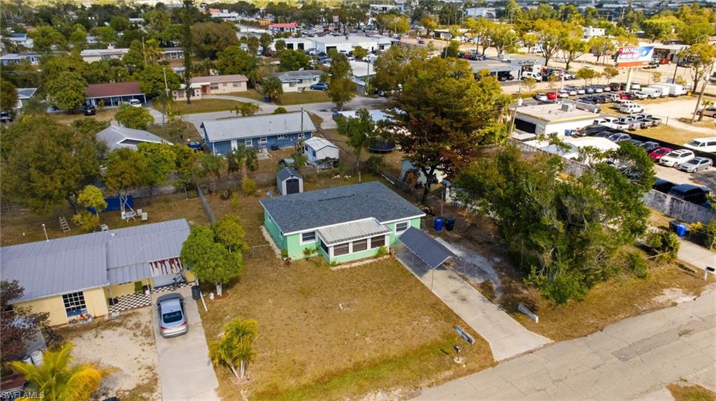 2431 Hunter Ter Property Photo 27