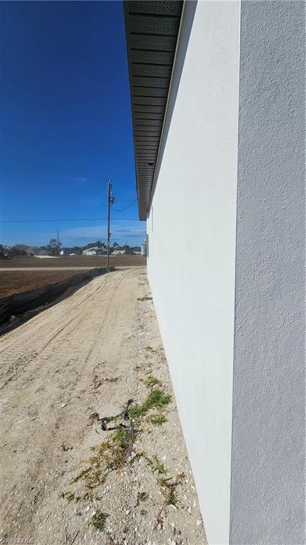 2252 Nw 15th Ter Property Photo 3