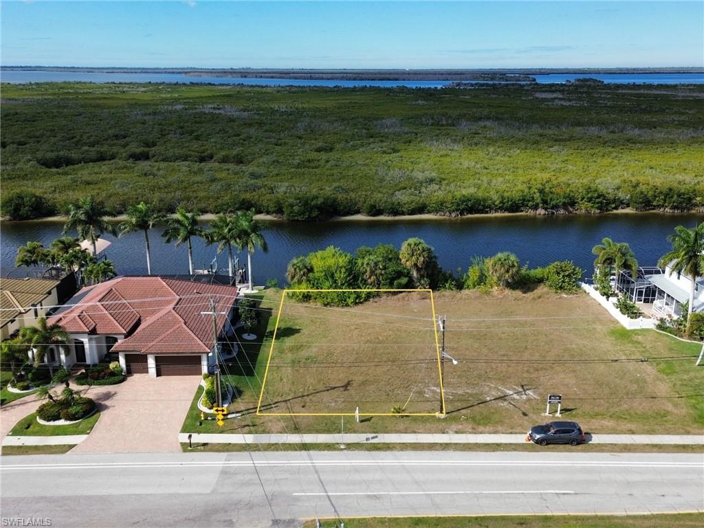 3216 Surfside Blvd Property Photo 5