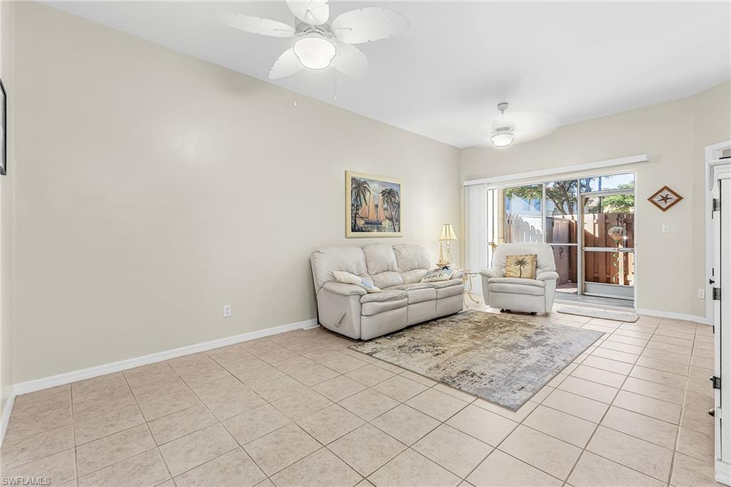 4219 Bellasol Cir 1711 Property Photo 6