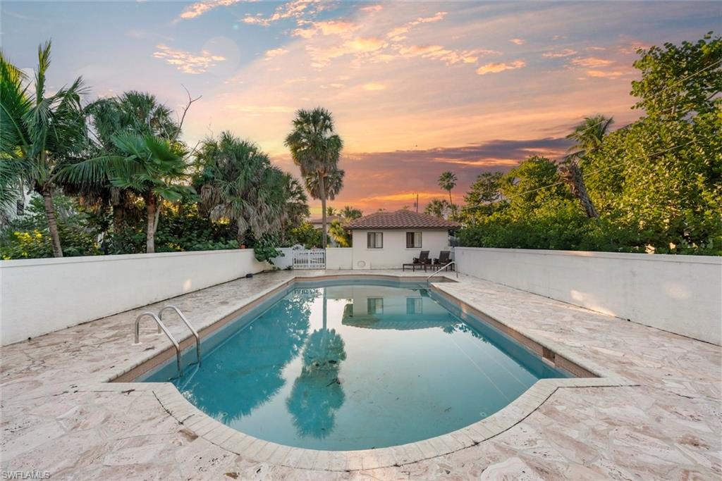16632 Captiva Dr Property Photo 11