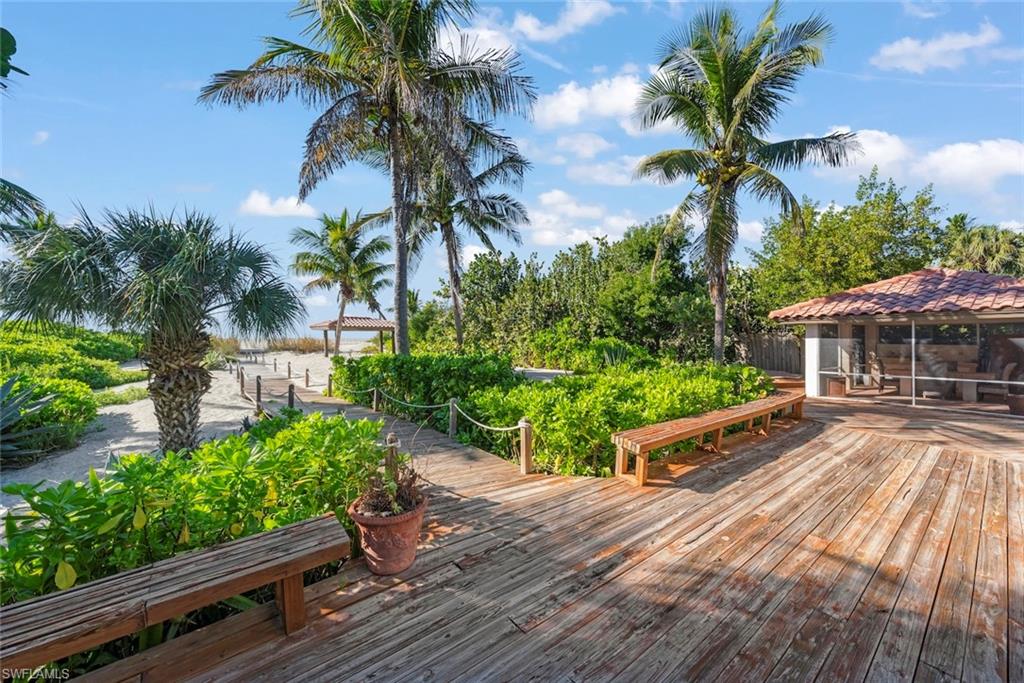16632 Captiva Dr Property Photo 12