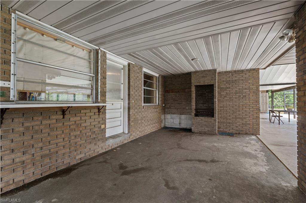 1085 West Ave Property Photo 11