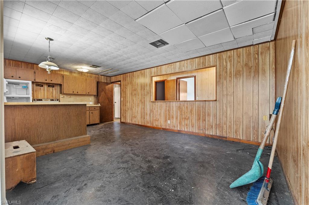 1085 West Ave Property Photo 33