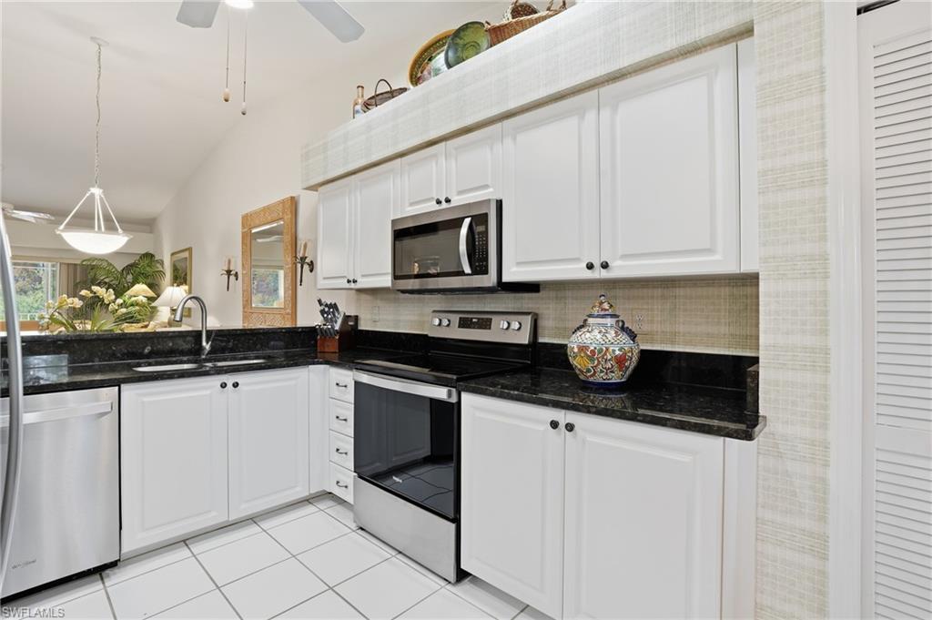 14270 Hickory Links Ct 2123 Property Photo 4