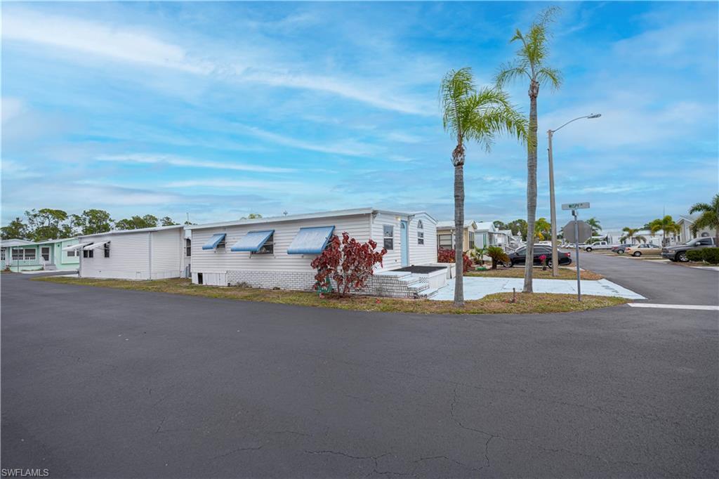 54 La Fonda Ln Property Photo 2