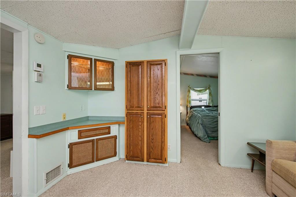 54 La Fonda Ln Property Photo 7
