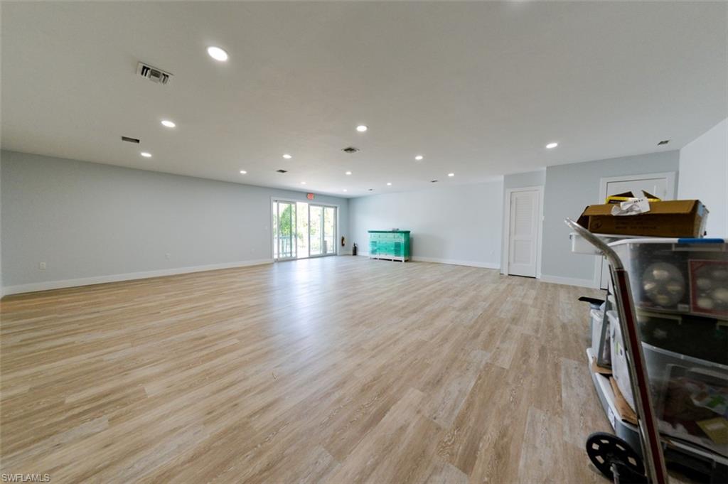 6035 Estero Blvd # 4 Property Photo 2