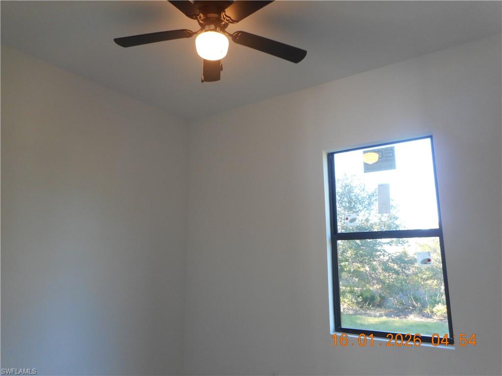 2616 38th St W Property Photo 14