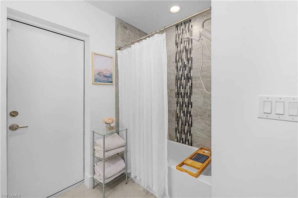 1922 Ne 17th Pl Property Photo 25