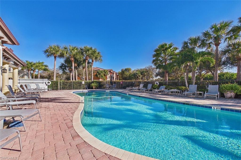 15821 Portofino Springs Blvd 102 Property Photo 2