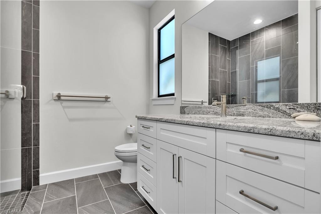 16800 Lady Diana Ct Property Photo 31