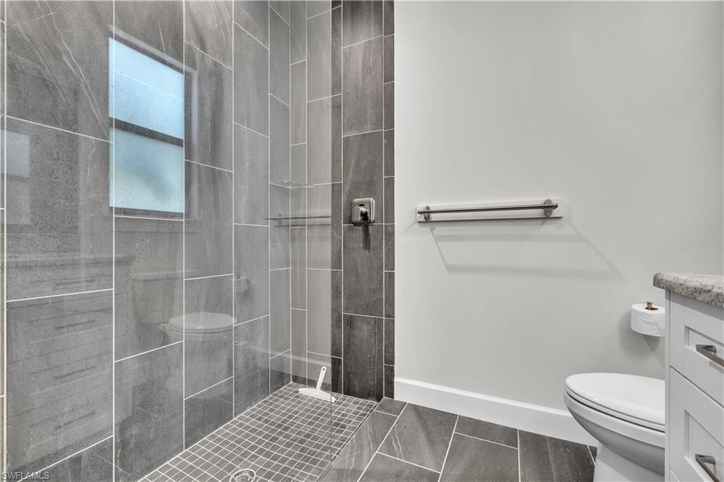 16800 Lady Diana Ct Property Photo 33