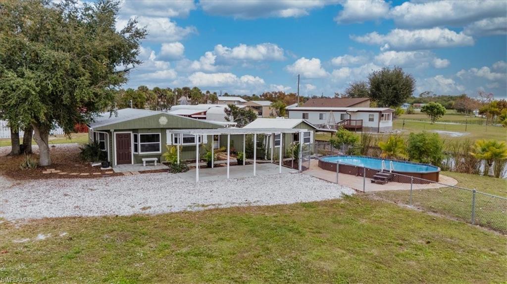 1083 Sunset Strip Property Photo 3