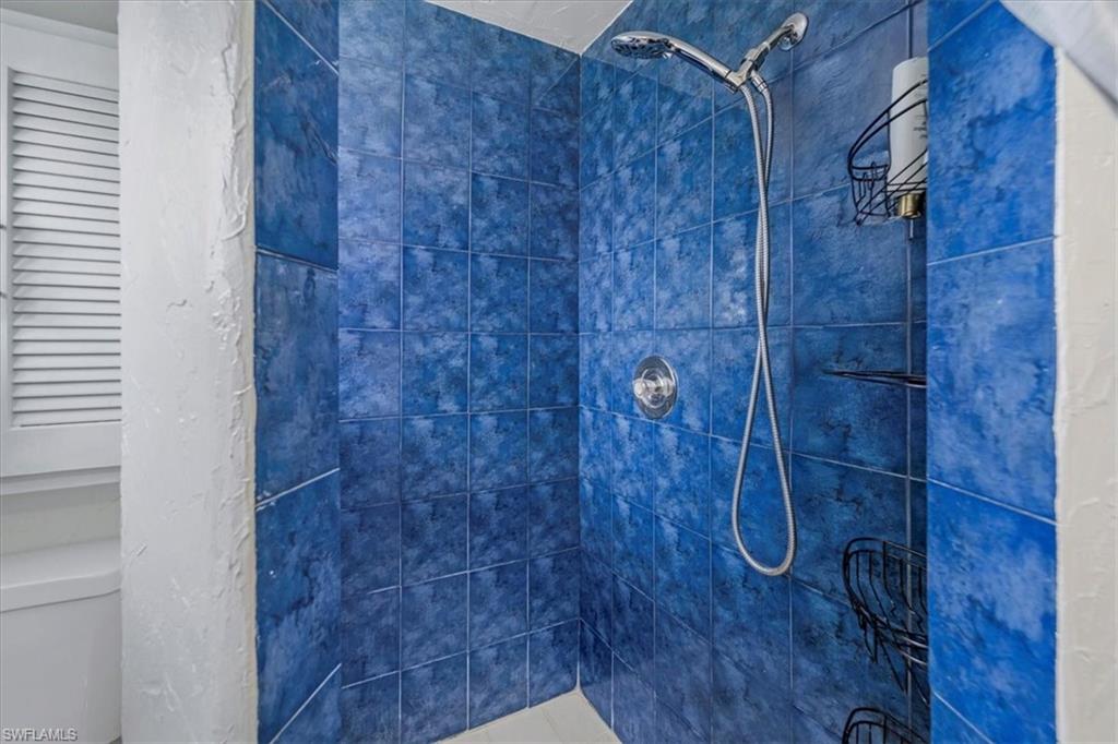 1083 Sunset Strip Property Photo 21