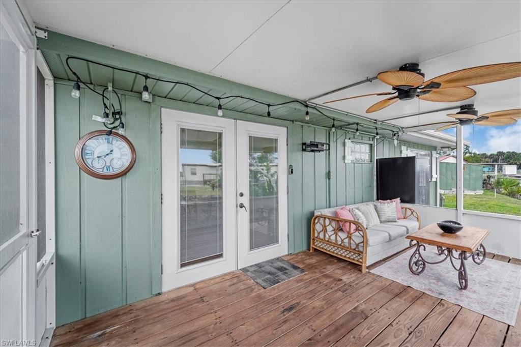 1083 Sunset Strip Property Photo 32