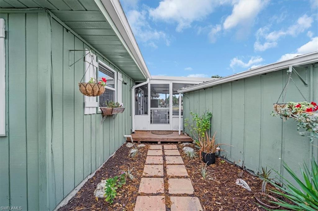 1083 Sunset Strip Property Photo 40