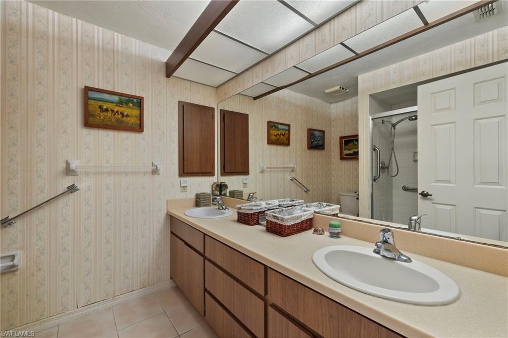5665 Arvine Cir Property Photo 17