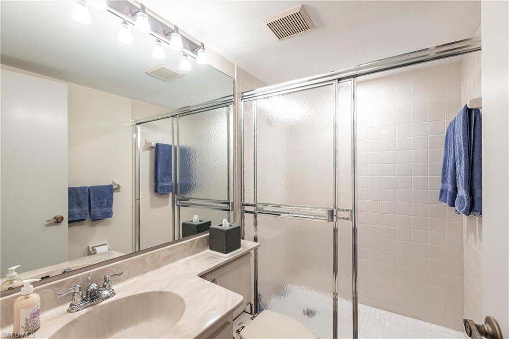 5665 Trailwinds Dr 615 Property Photo 12