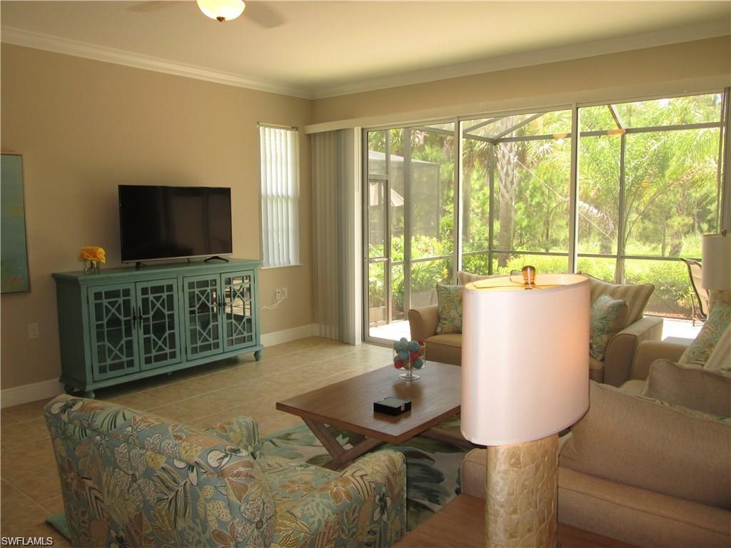 10702 Cetrella Dr Property Photo 2